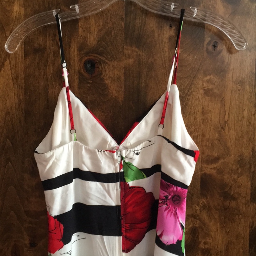 Dress - Picture 3 of 6